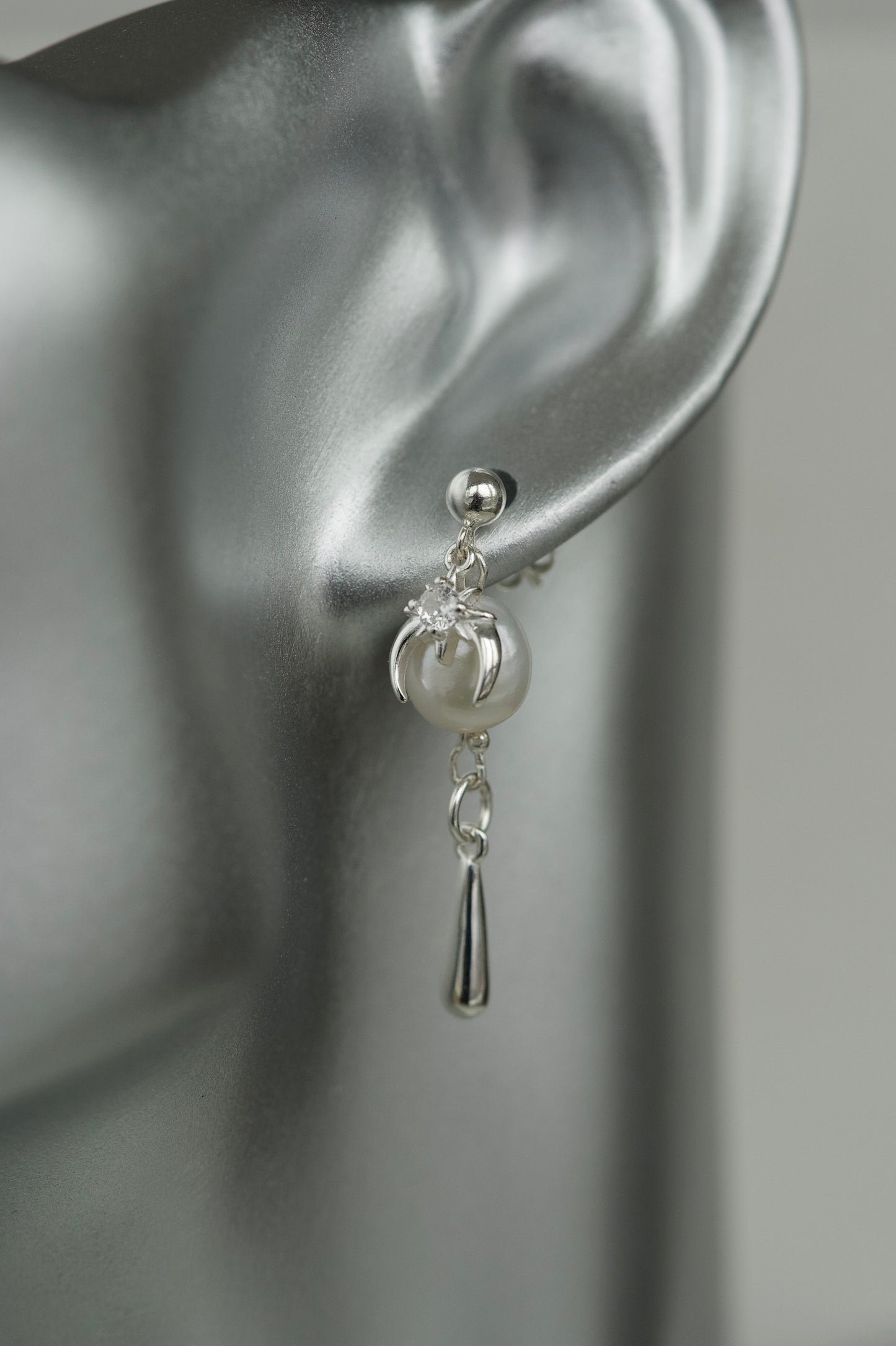 Spiky Pearl Earrings