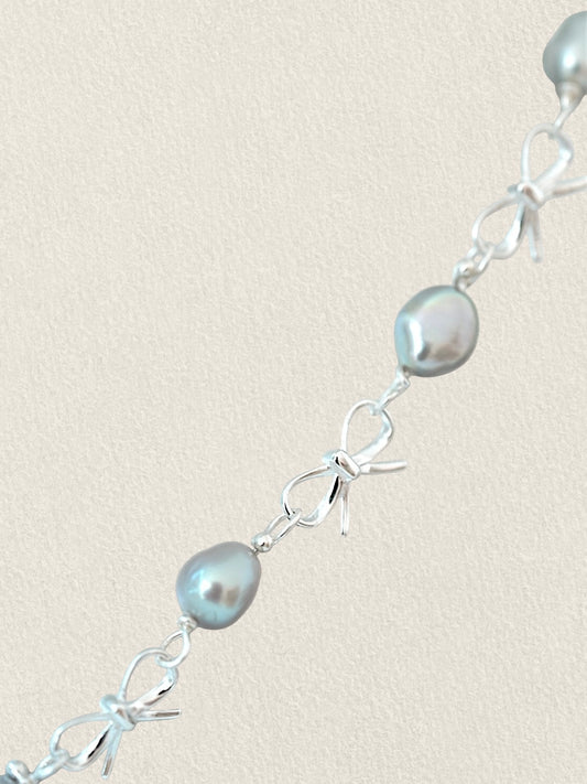 Silvery Freshwater Pearl Bracelet