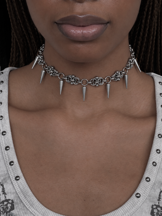 Helm Spike Choker