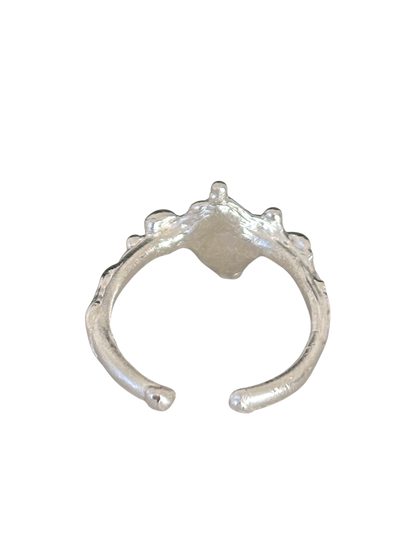 Calyx Ring