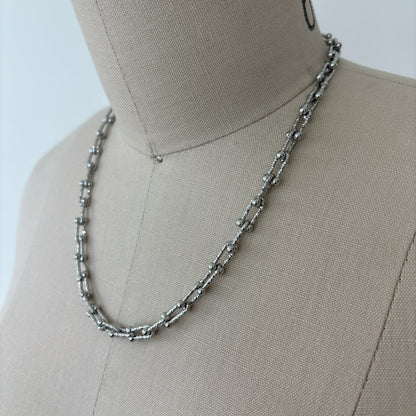 Horseshoe Link Necklace