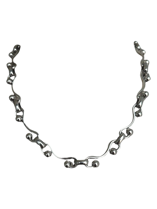 Curved Necklace
