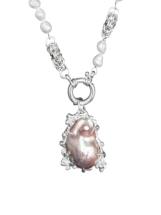 Marguerite Necklace